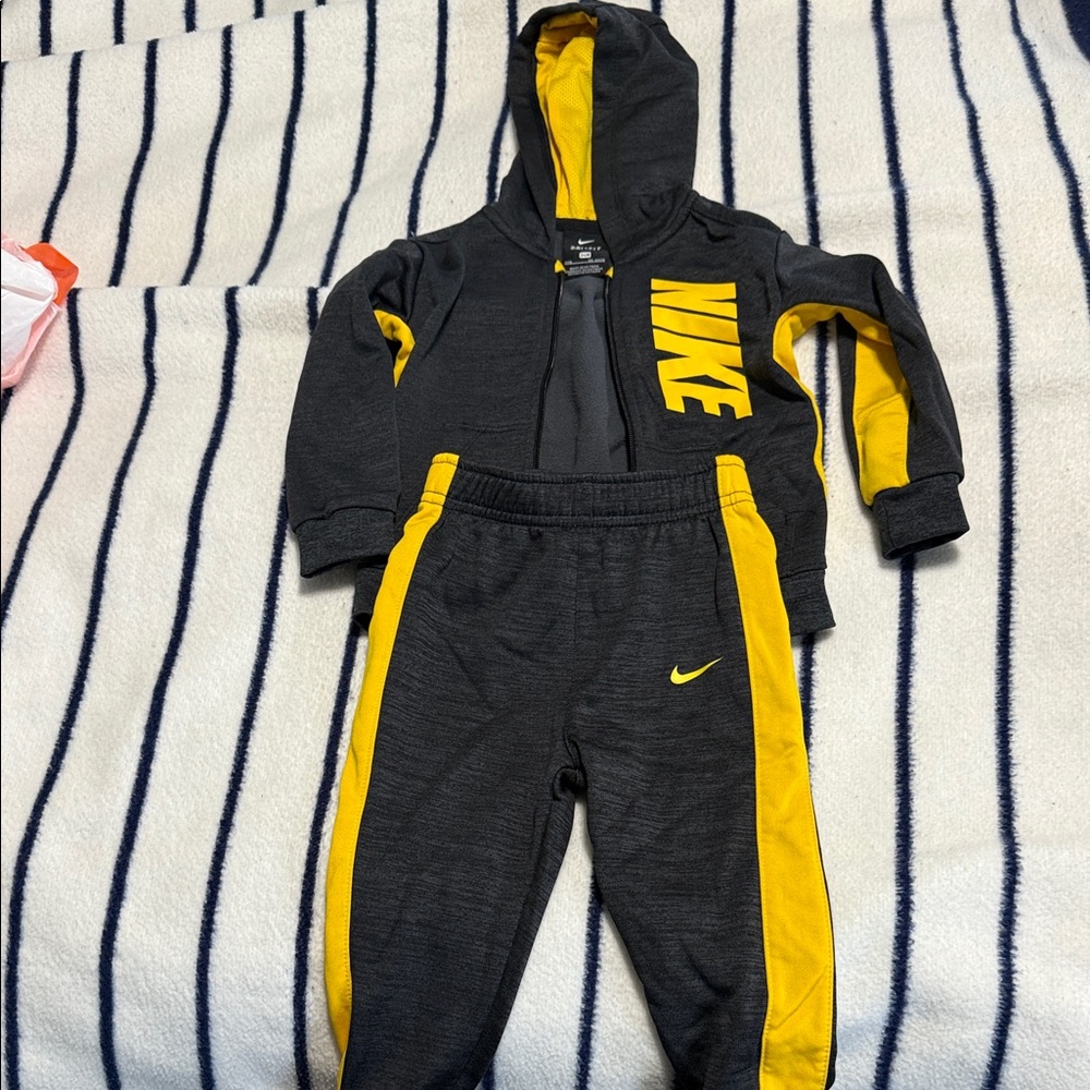 Nike Kids Black and Yellow Hoodie Set